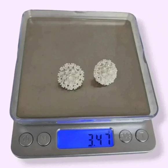 Vintage Celluloid Wedding Cake Earrings - Picture 4 of 4